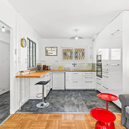 Apartment Comfortable & Bright 2 Bedroom Nizza